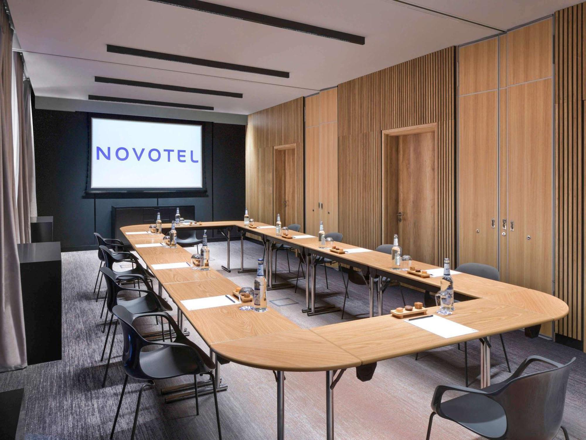 Novotel Kinshasa La Gombe Dış mekan fotoğraf